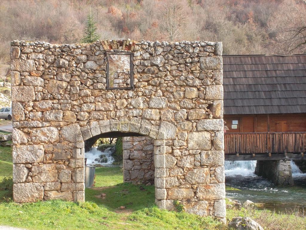 Gacka Valley Licko Lesce Екстер'єр фото