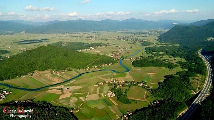 Gacka Valley Licko Lesce Екстер'єр фото